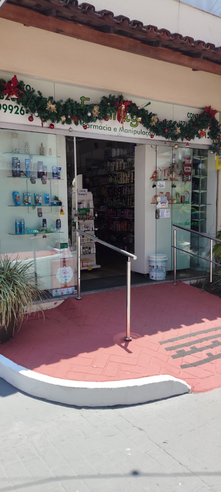 Fachada Farmagia